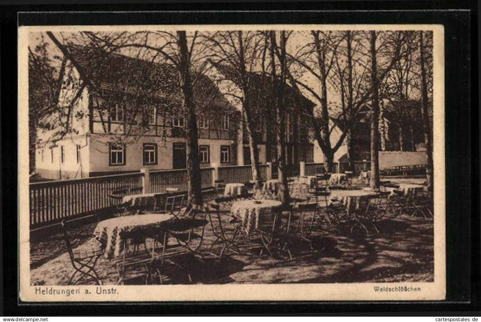 AK Heldrungen a. Unstr., Gasthaus Waldschlösschen mit Garten