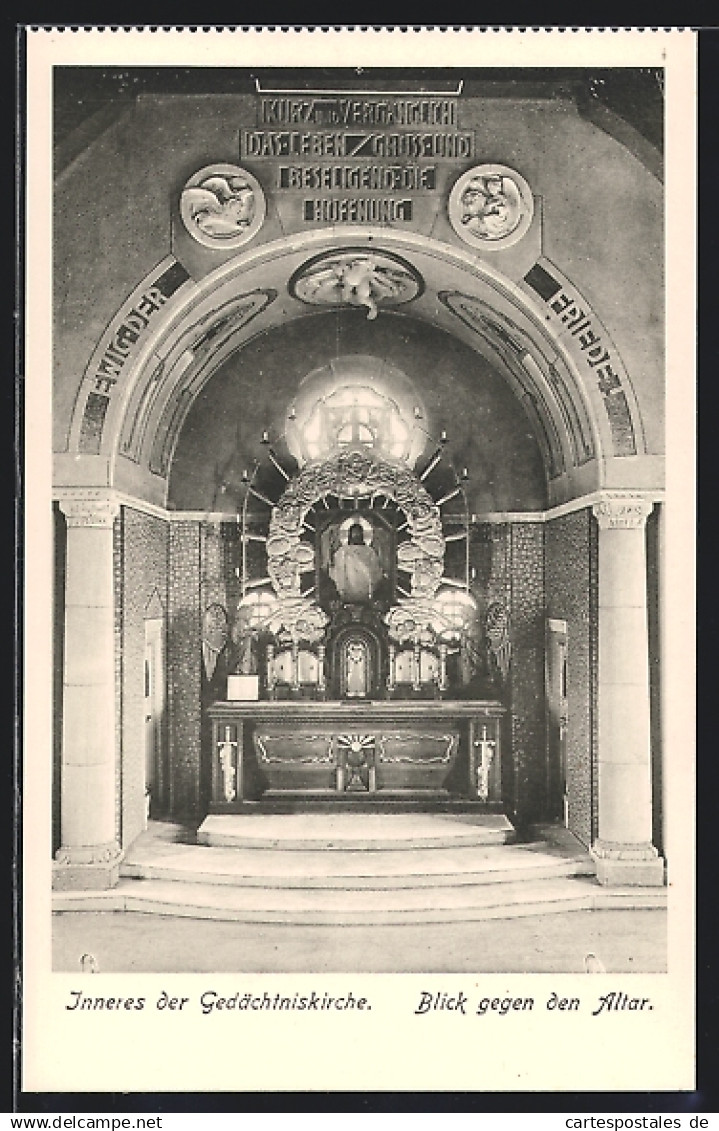 AK Korneuburg, Soldatenfriedhof Korneuburg, Inneres der Gedächtniskirche, Blick gegen den Altar