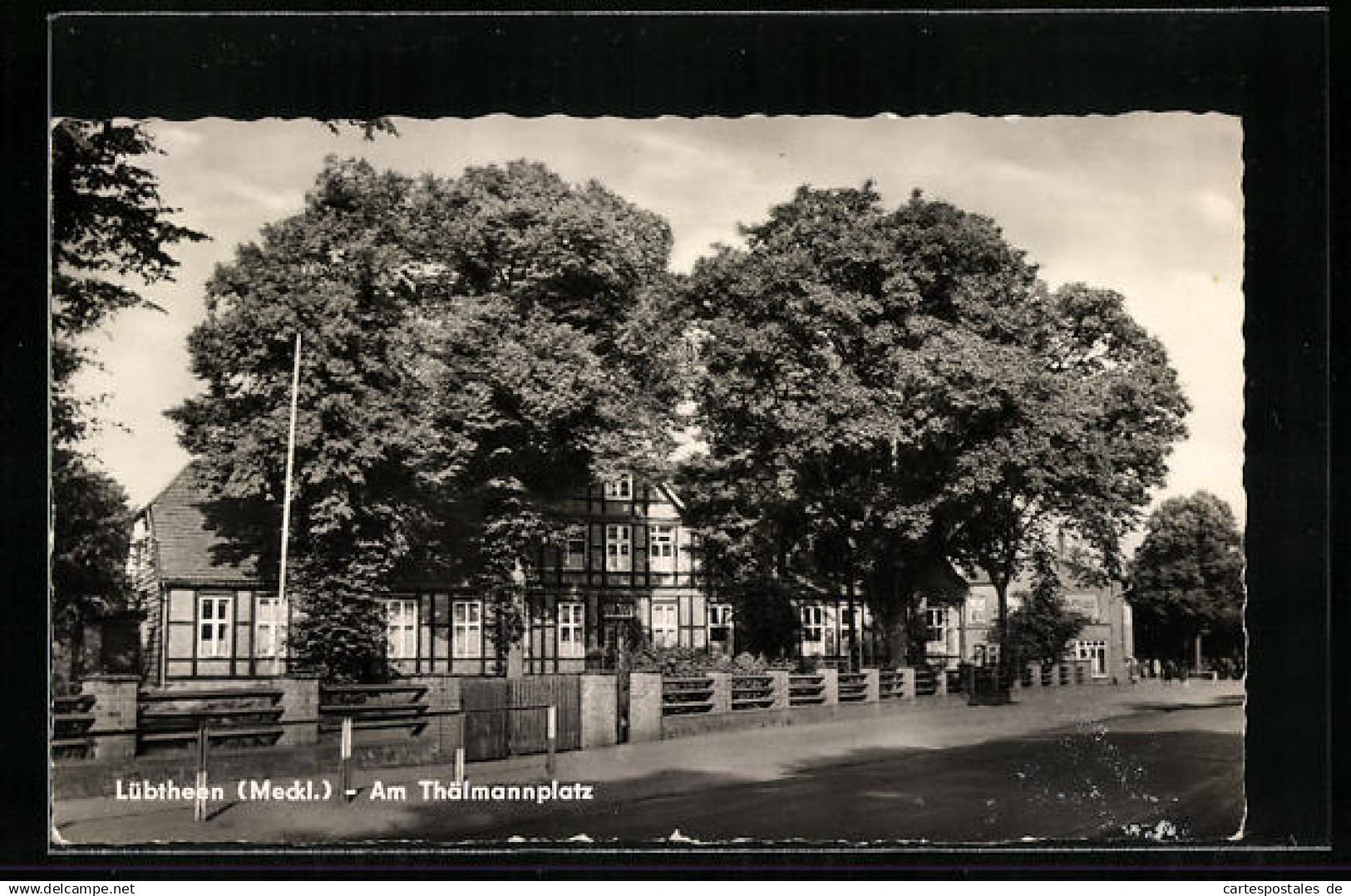 AK Lübtheen i. Meckl., Am Thälmannplatz