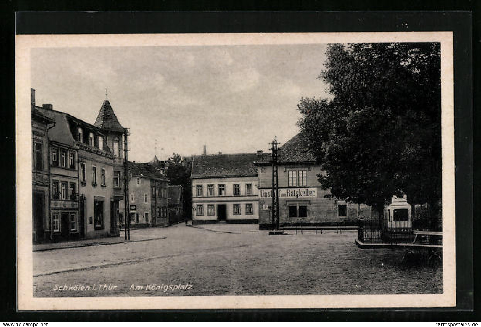 AK Schkölen i. Thür., Königsplatz mit Gasthof zum Ratskeller