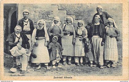 ALBANIA - Daje - Inhabitants.