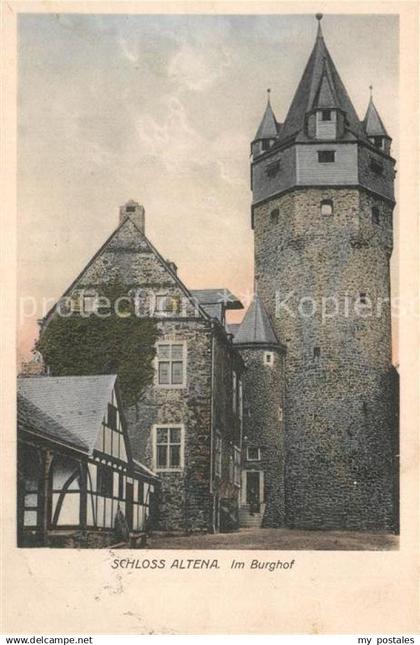 42997396 Altena Lenne Schloss Altena Burghof