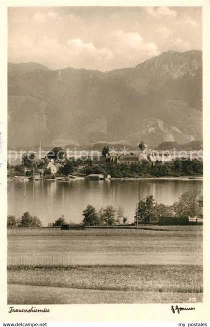 43037195 Frauenchiemsee Blick zum Kloster Chiemgauer Alpen