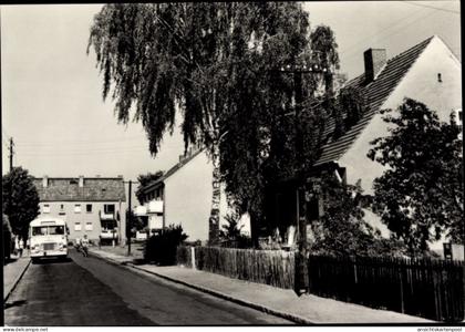 CPA Blankenfelde Mahlow Teltow Fläming, Blick in Ethel und Julius Rosenbergstraße, Bus