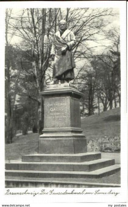 70120664 Braunschweig Braunschweig Gaussdenkmal   Braunschweig