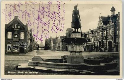 70132973 Husum Nordfriesland Husum Markt Brunnen x