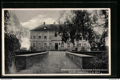 AK Löwenberg /Mark, Brandenburgisches Provinzial-Schullandheim Schloss Löwenberg von der Einfahrt gesehen