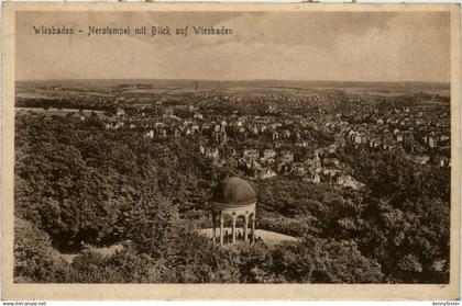 Wiesbaden, Nerotempel mit Blick auf Wiesbaden