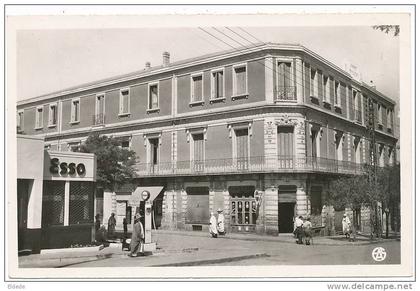 Saida 13 L Hotel d Orient ecrite en 1957 Station Service Garage Esso