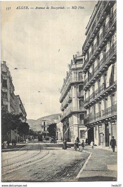 Alger - Avenue de Bouzaréah