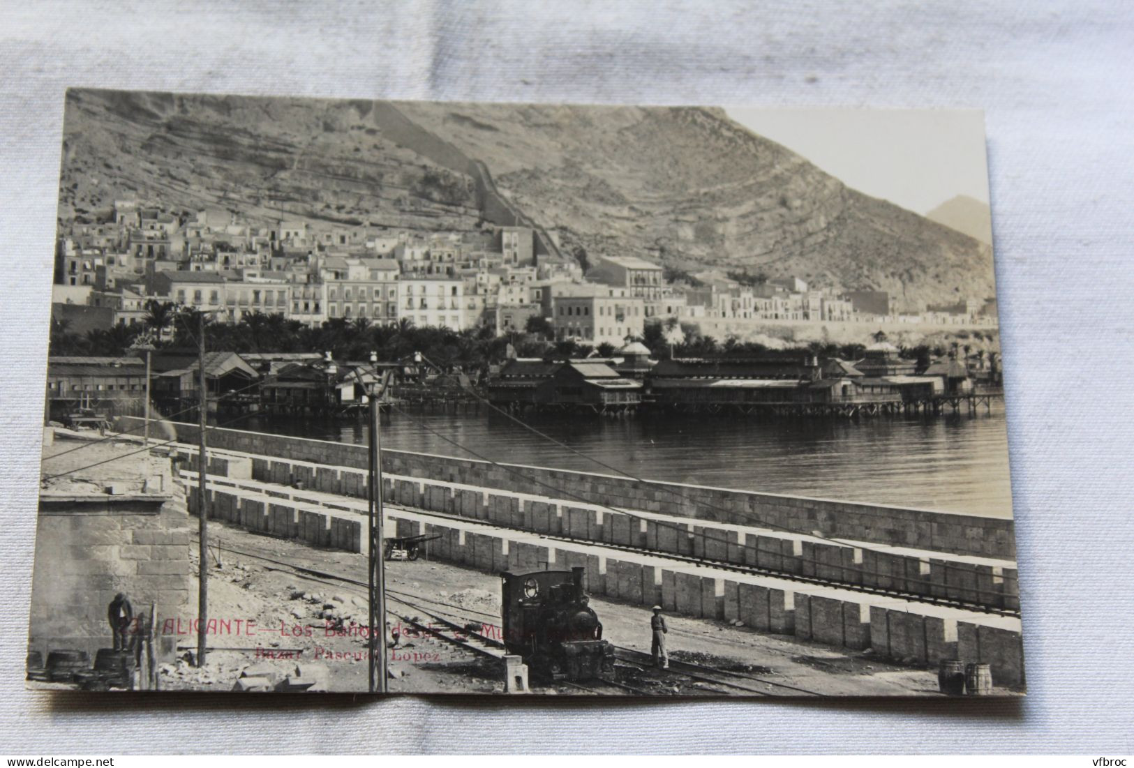 Alicante, los banos desde el Muelle, Espagne