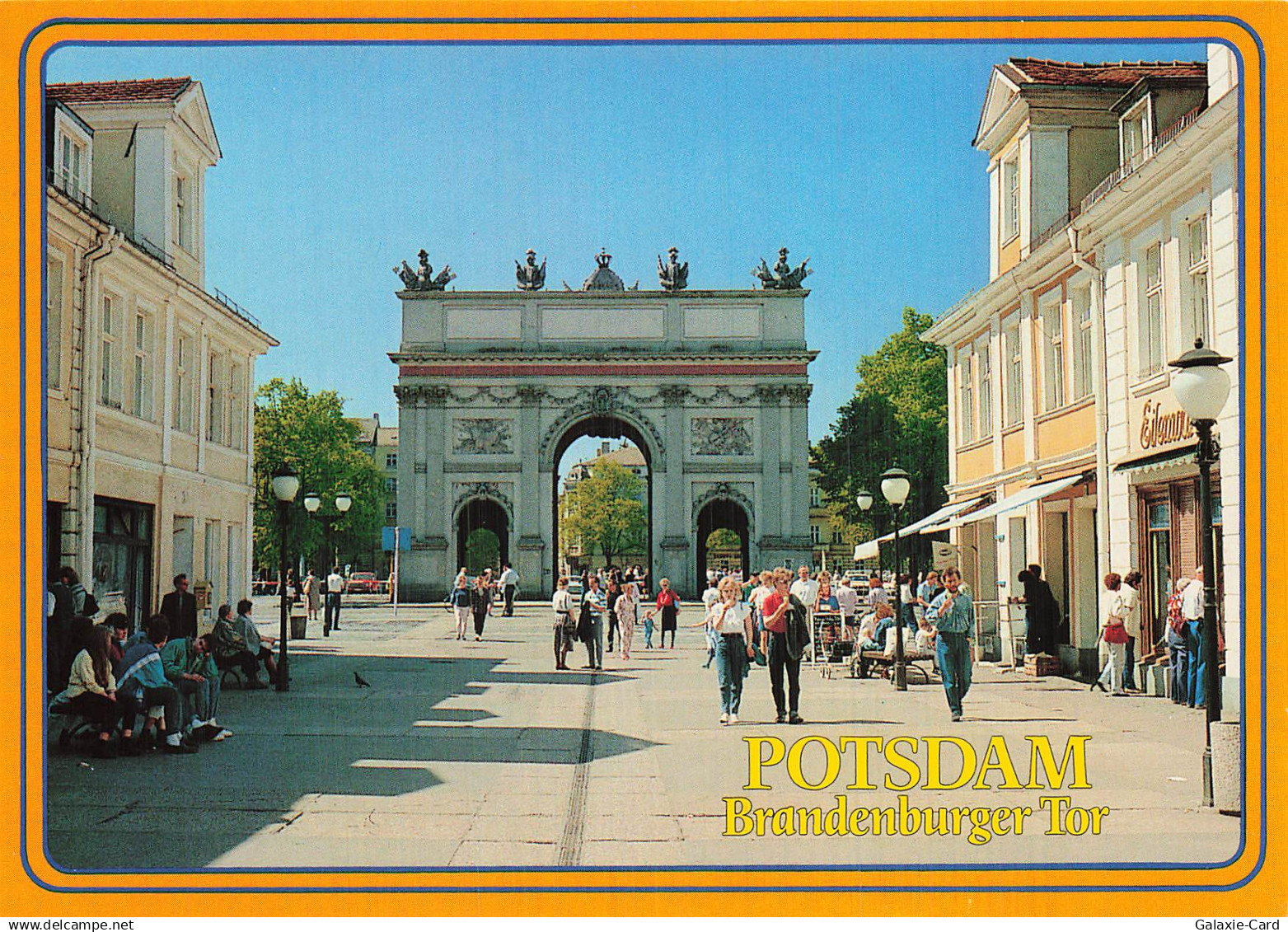 ALLEMAGNE POTSDAM ZONE PIETONNE ET PORTE DE BRANDEBOURG