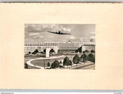 43369292 Tempelhof Berlin Flughafen Luftbrueckendenkmal Flugzeug Tempelhof Berli