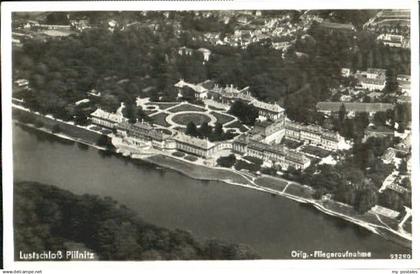 70094256 Pillnitz Pillnitz Lustschloss Fliegeraufnahme