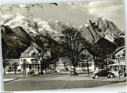 70123361 Garmisch-Partenkirchen Garmisch-Partenkirchen Marktplatz  x 1960 Garmis