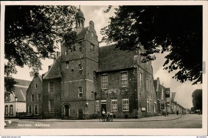 Ansichtskarte Norden Straßenpartie und Rathaus 1939