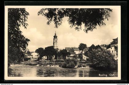 AK Roding /Opf., Ortspartie mit Gewässer und Kirche