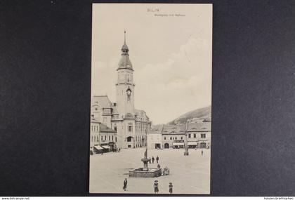 Bilin/Sudeten, Marktplatz mit Rathaus