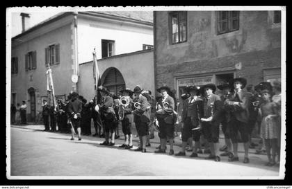 Cp Photo dentelée - THURINGE ? - Groupe de Musiciens devant commerce gemüse blumen samen - Festivité ? - Animée