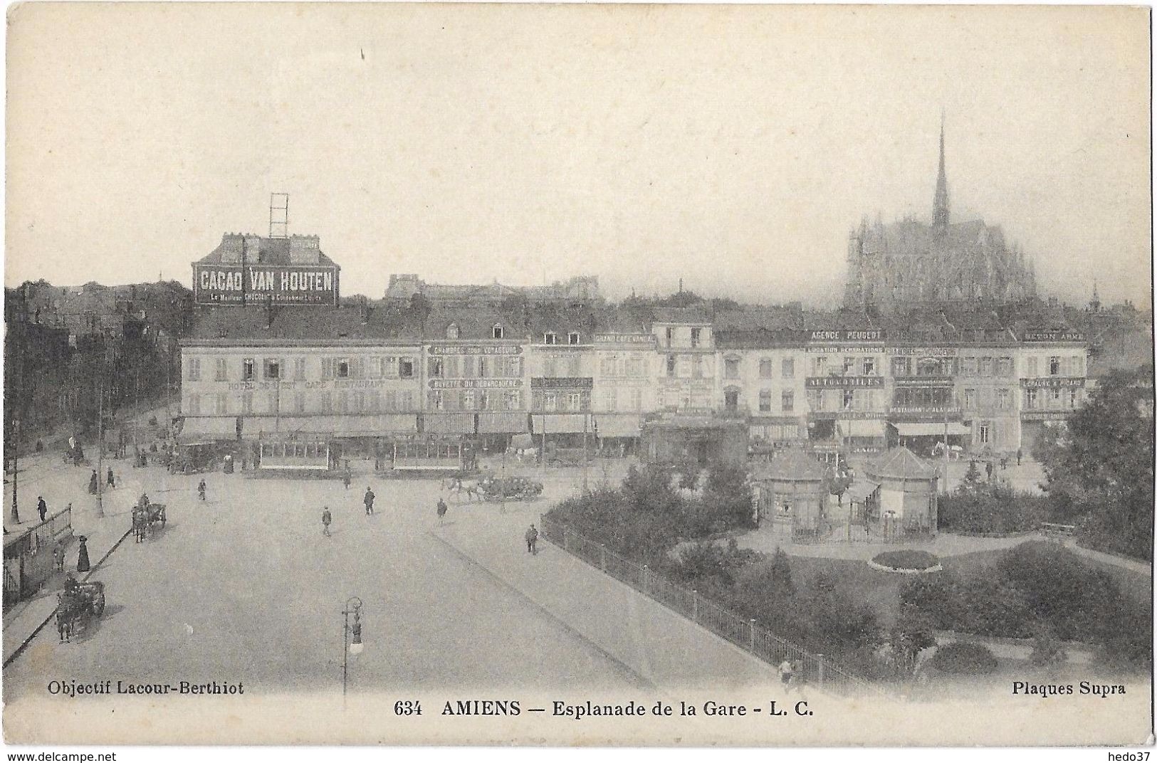 Amiens - Esplanade de la Gare