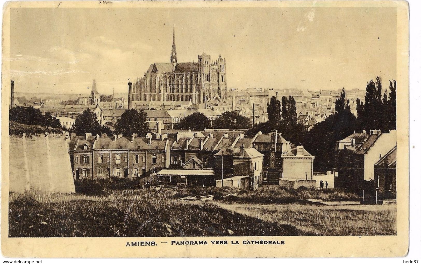 Amiens - Panorama vers la Cathédrale