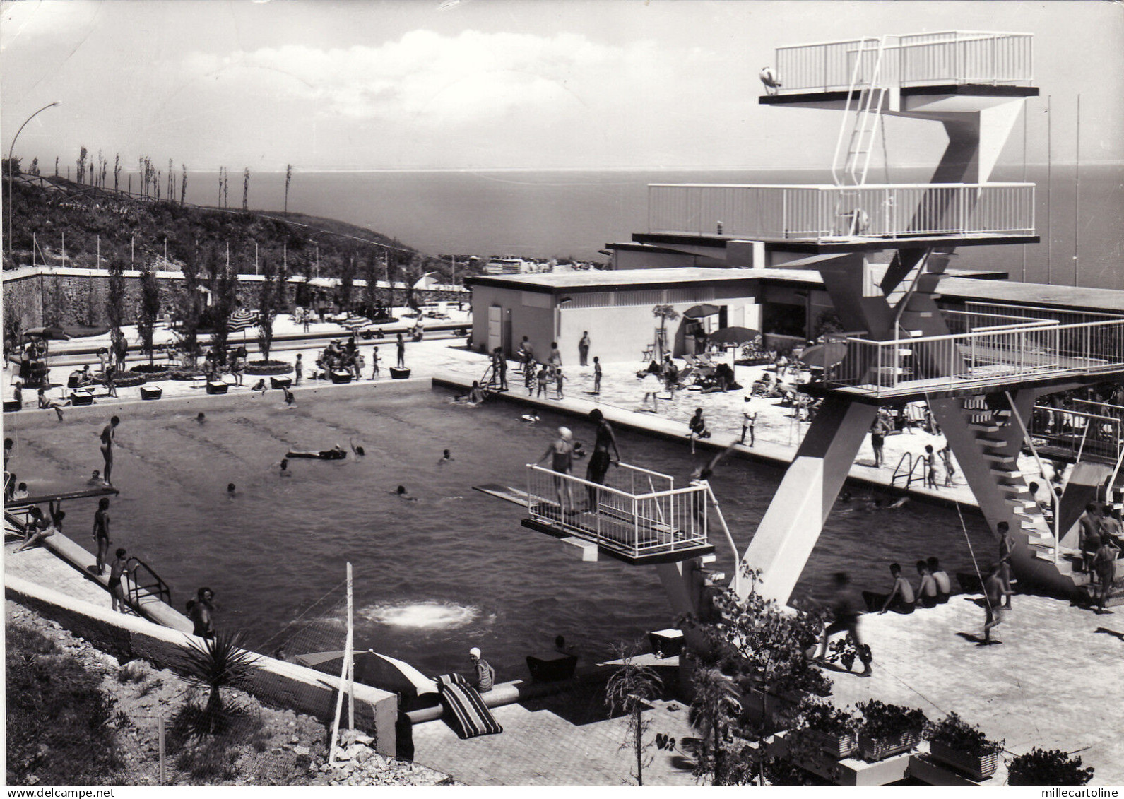 #ANCONA: PISCINA COMUNALE