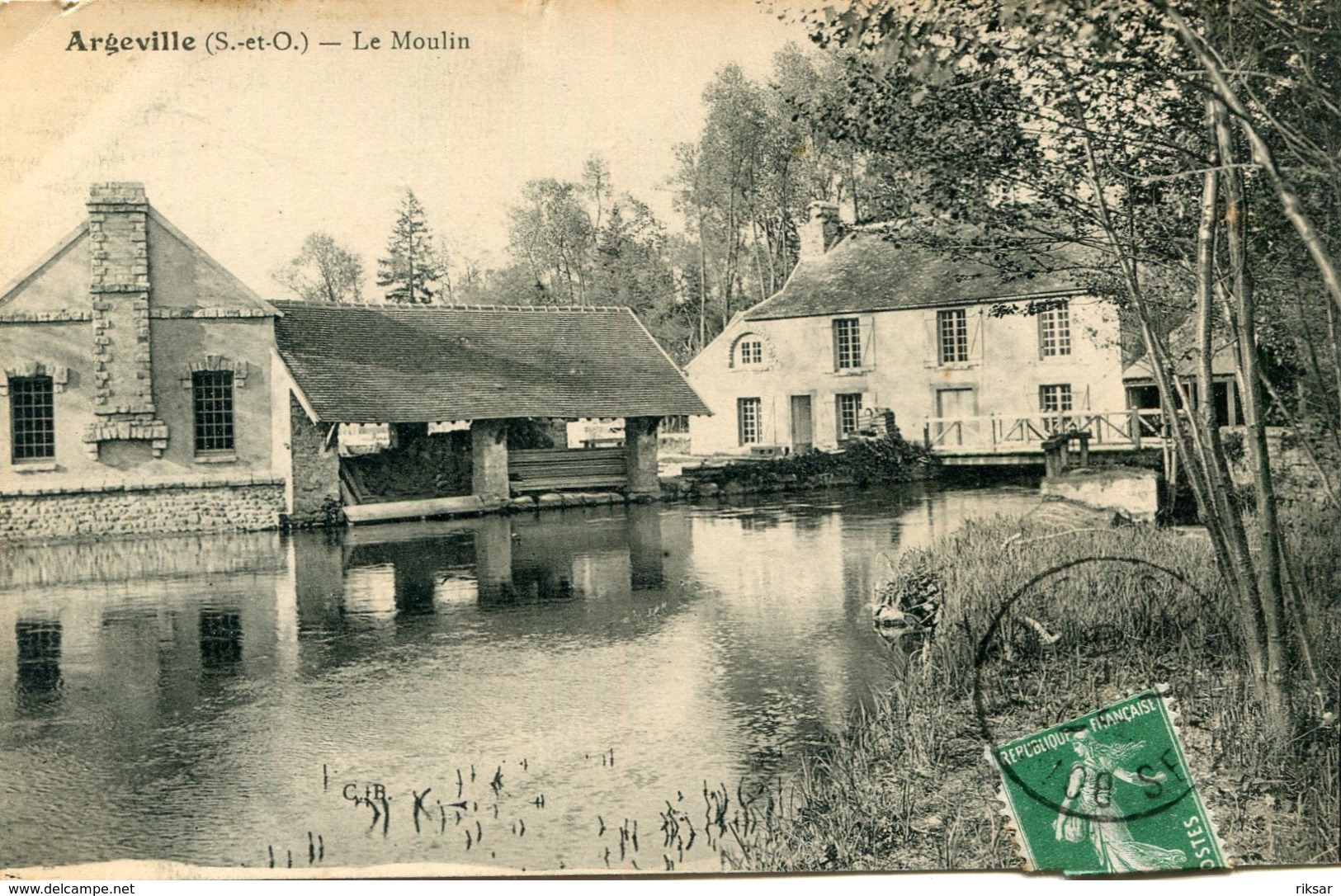 ANGERVILLE(MOULIN)