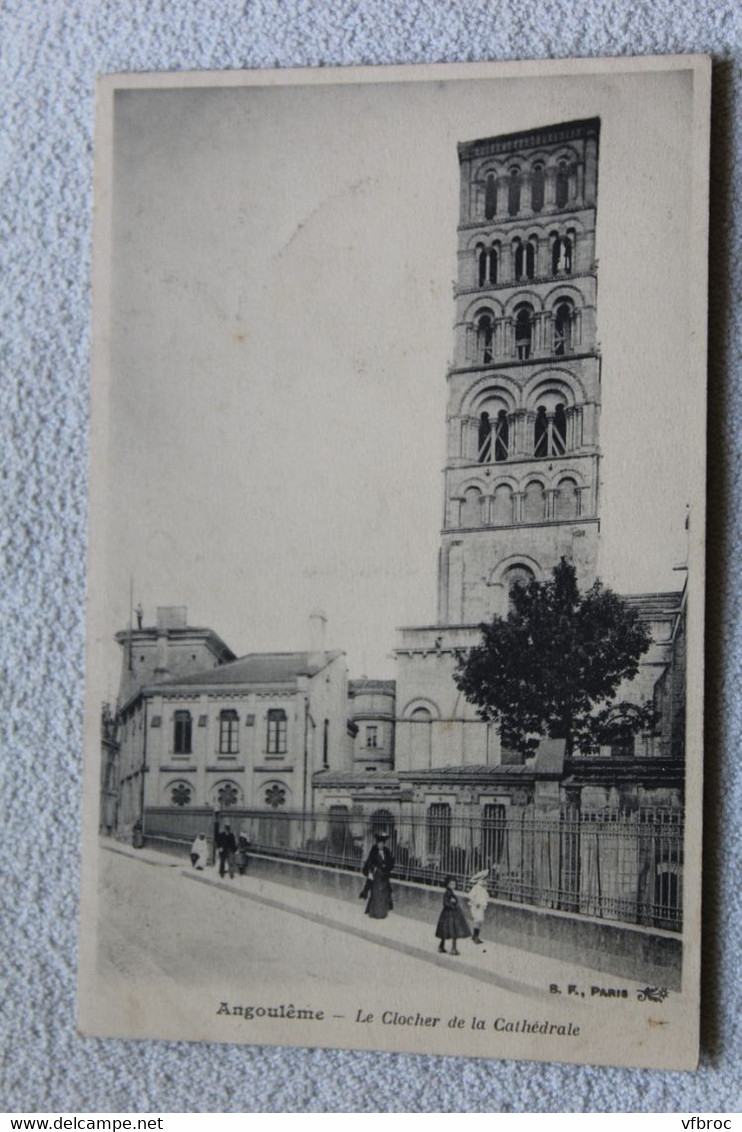 Angouleme, le clocher de la cathédrale, Charente 16