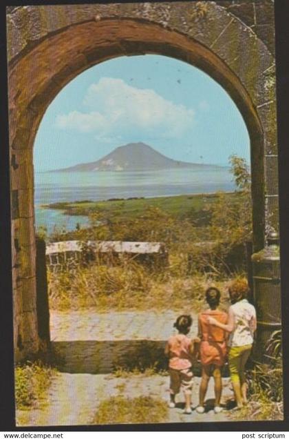 Saint Christophe et Nievès - Brimstone hill, St Kitts, West indies - st Eustatius