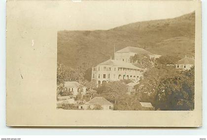 Antilles - VIRGIN ISLAND - SAINT-THOMAS - Vue d'un grand bâtiment