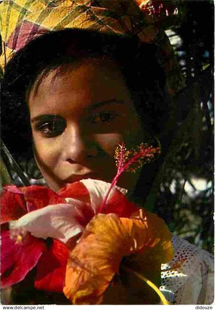 Antilles - Fleurs des Antilles - Femmes - CPM - Voir Scans Recto-Verso