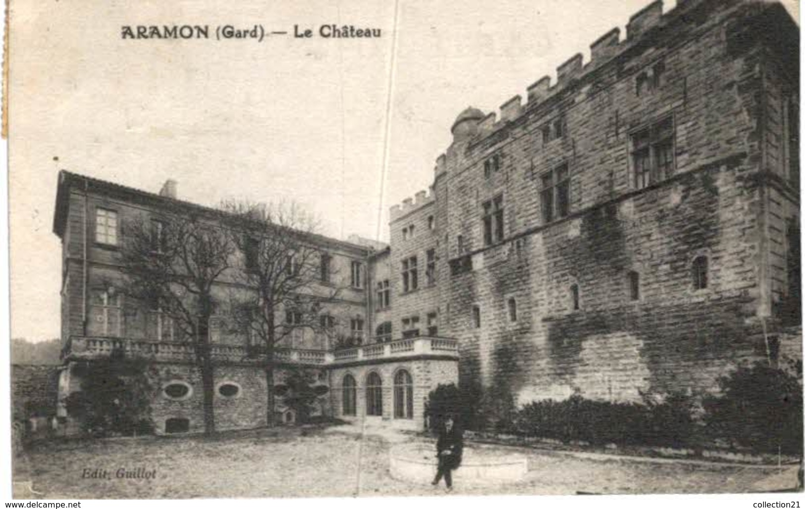 ARAMON .... LE CHATEAU