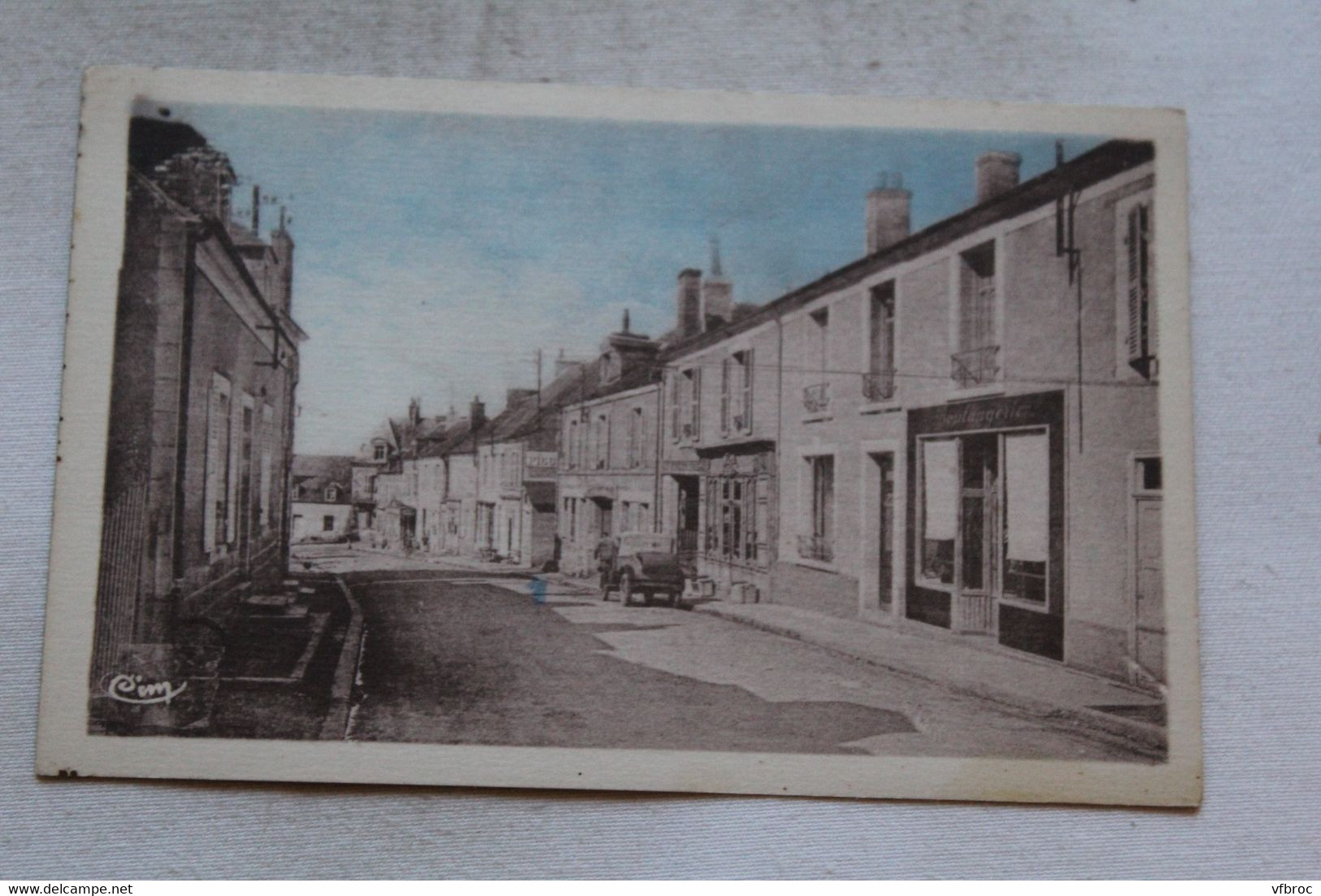 Ardentes, rue de la République, Indre 36