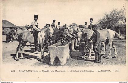 CONSTANTINE - Quartier du Mansourah - 3ème Chasseurs d'Afrique - L'abreuvoir