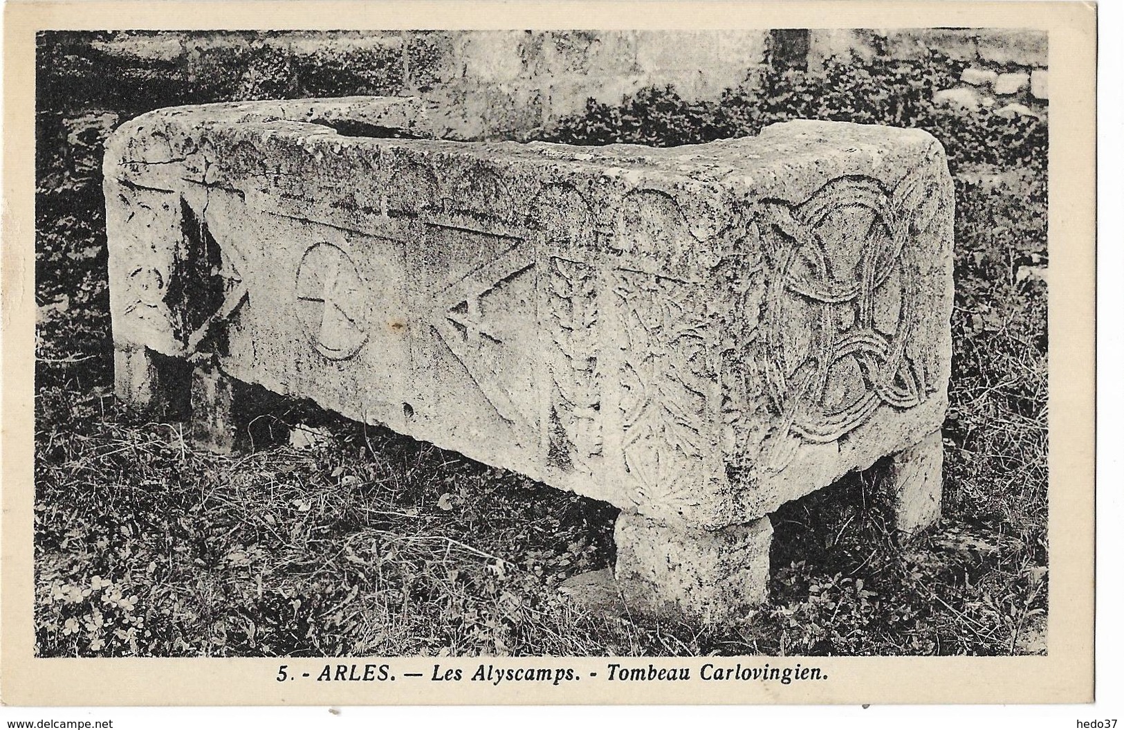 Arles - Les Alyscamps - Tombeau Carlovingien