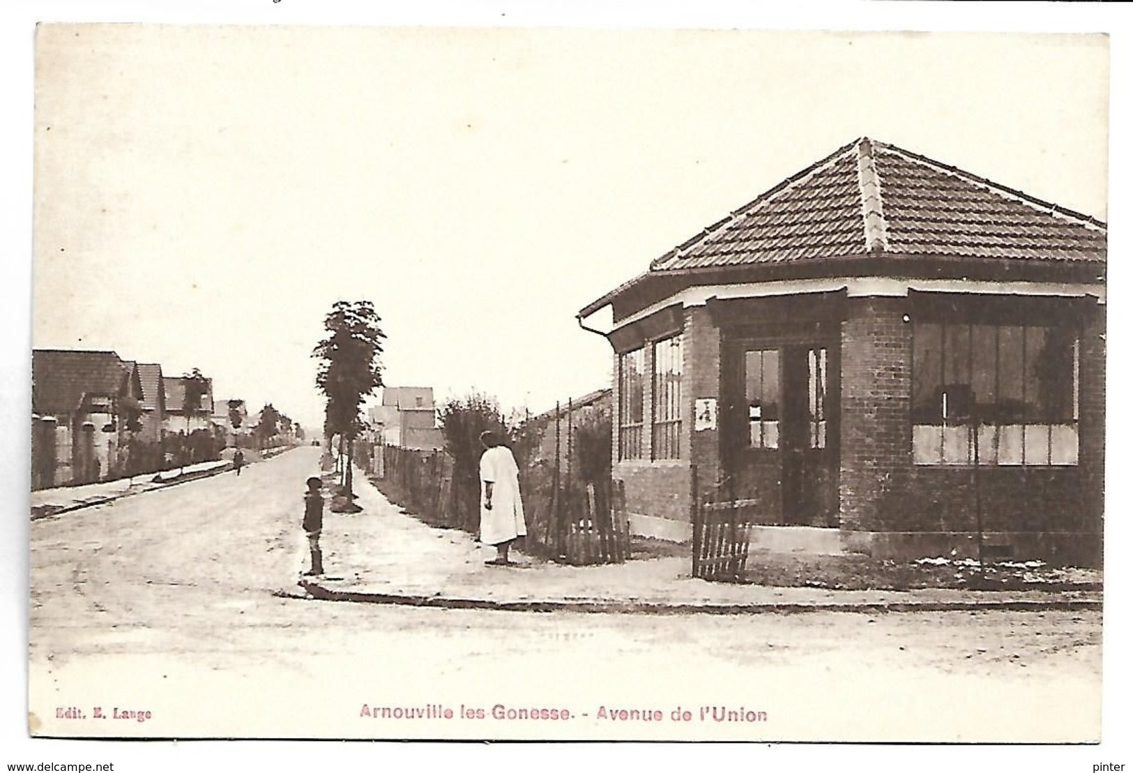 ARNOUVILLE LES GONESSES - Avenue de l'Union