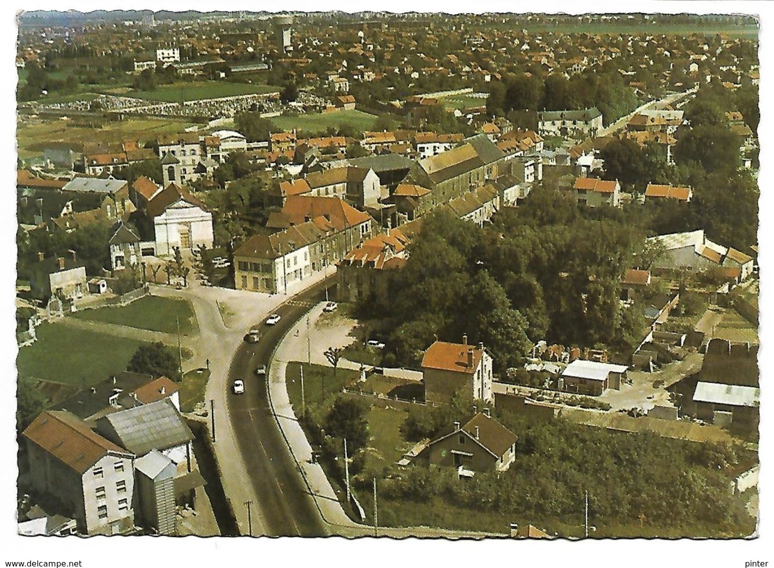 ARNOUVILLE LES GONESSES - Avenue de la République