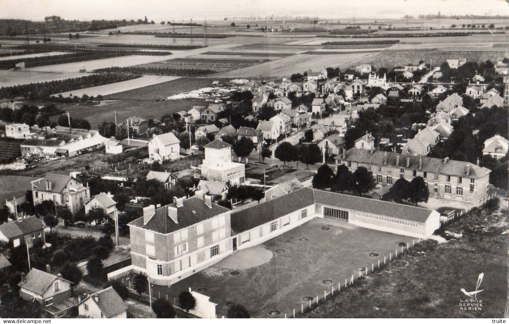 ARNOUVILLE-LES-GONESSES VUE AERIENNE L'ECOLE