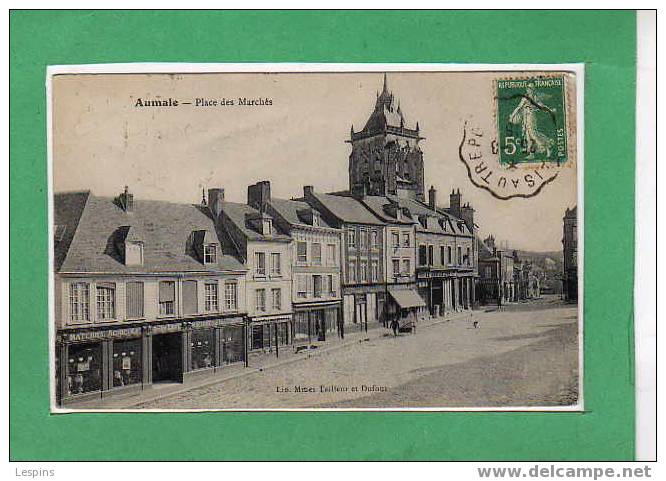 AUMALE --  Place des Marchés