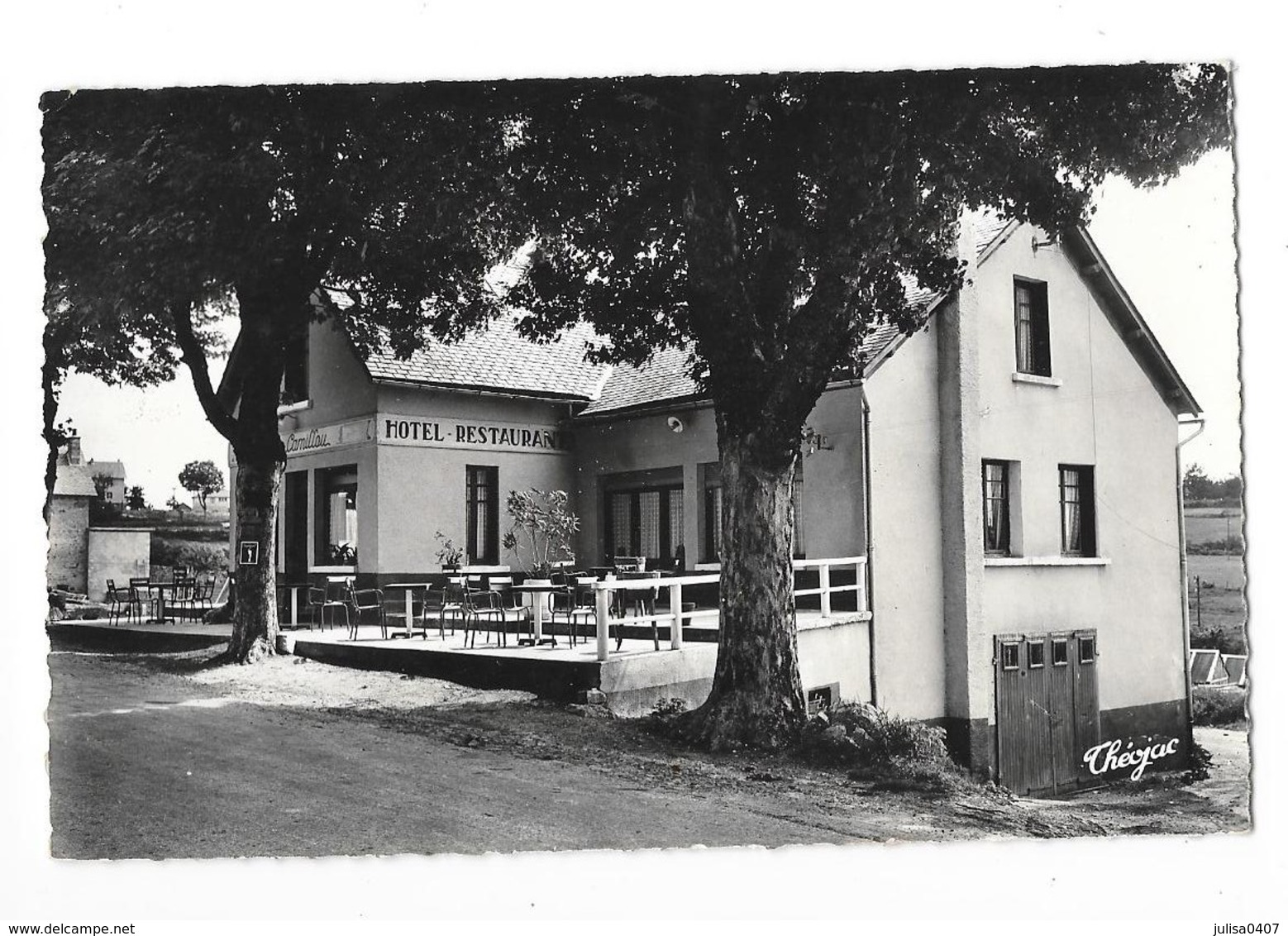 AUMONT AUBRAC (48) façade de l'Hotel Camillou