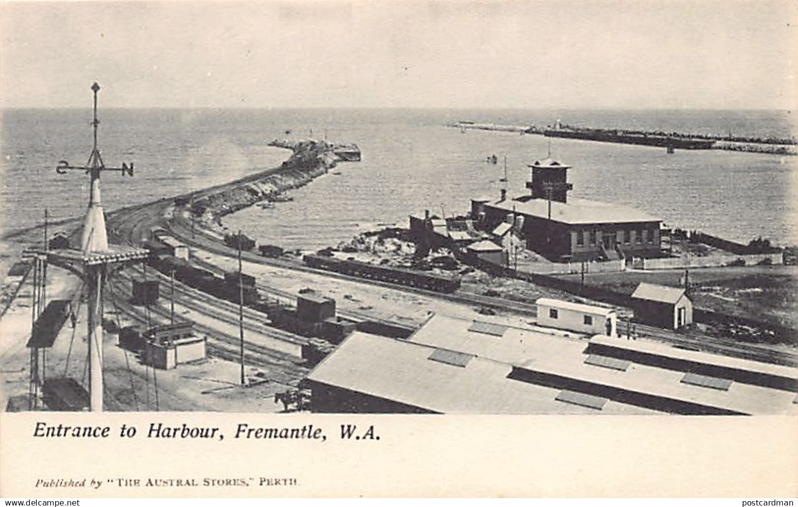 Australia - FREMANTLE (WA) Entrance to harbour - Publ. The Austral Stores