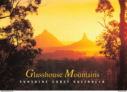 AUSTRALIE SUNSHINE COAST GLASSHOUSE MOUNTAINS