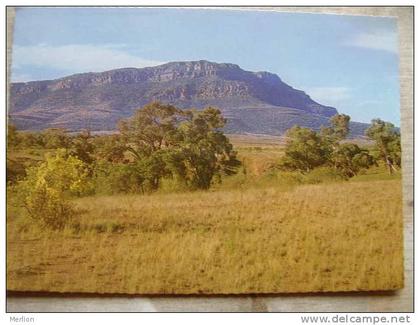 Australia - Rawnsley's Bluff - Flinders Ranges -South Australia   D88664