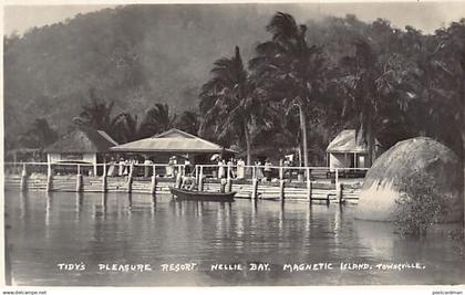 Australia - TOWNSVILLE (QLD) Tidy's Pleasure Resort, Nellie Bay, Magnetic Island - REAL PHOTO - Publ. unknown