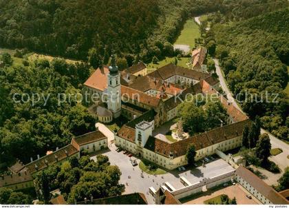 73657195 Heiligenkreuz Niederoesterreich Stift Heiligenkreuz im Wienerwald Flieg