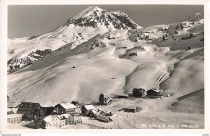 Autriche Zurs mit skilift