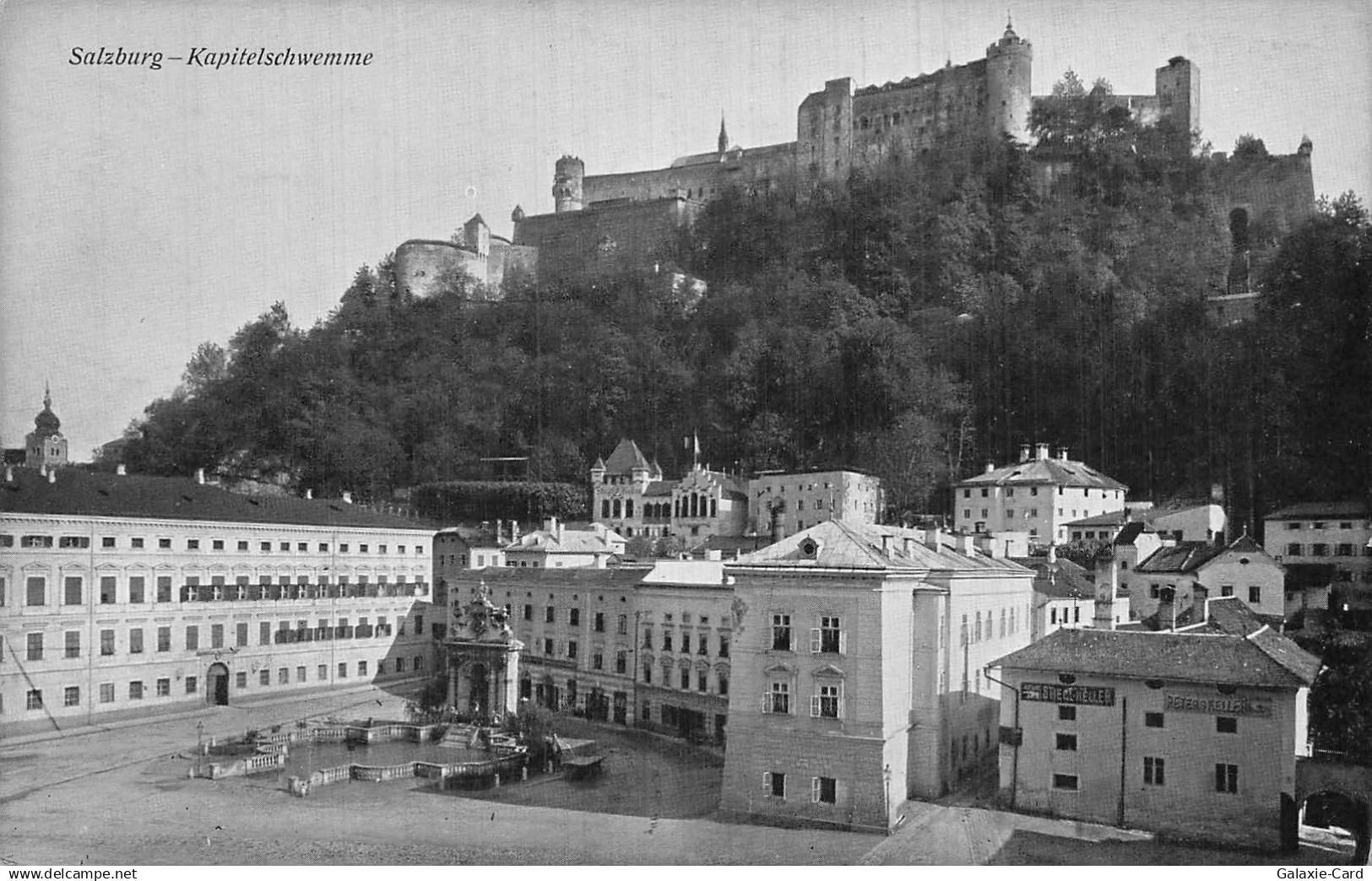 AUTRICHE SALZBOURG KAPITELPLATZ