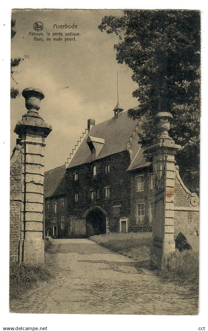 Averbode  Scherpenheuvel-Zichem   Abbaye, la porte antique