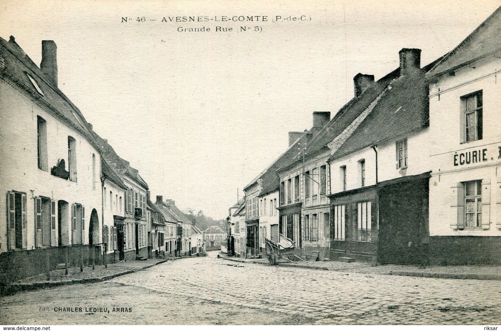 AVESNES LE COMTE