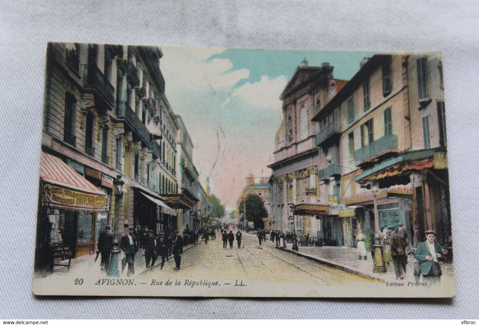 Avignon, rue de la République (2), Vaucluse 84